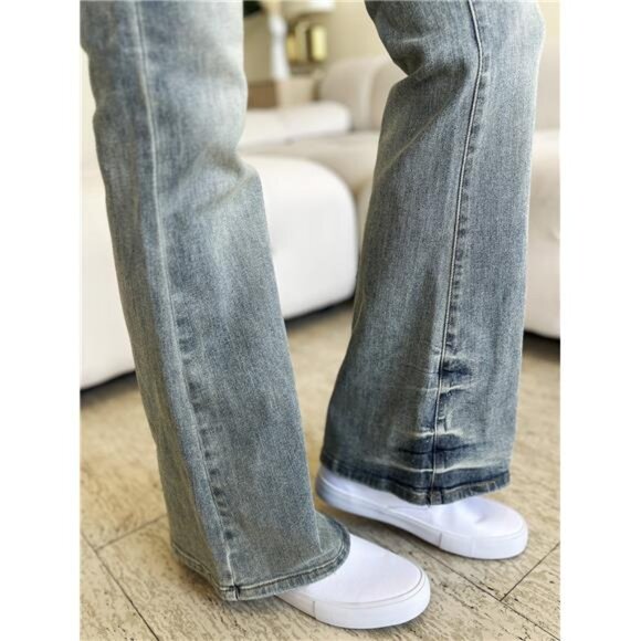 NWT 💙 Judy Blue Mid Rise Flare Jeans, Faded Detailing, Reg and Plus Sizes - Picture 8 of 9